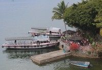 Setelah menyelesaikan hari pertama di Toledo Inn, Tuktuk, para peserta akan mengelilingi Pulau Samosir di hari kedua, dengan panjang rutenya 142 km.