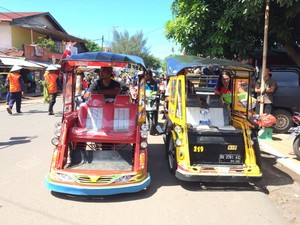 Yang Asyik di Jailolo, Keliling Kota Naik Bentor