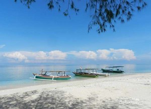 Gili Meno yang Bikin Lupa Daratan