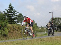 Elizabeth adalah satu-satunya peserta wanita Toba Audax 2016. Berasal dari Amerika Serikat, dia sudah dua tahun bekerja di Jakarta.