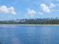 Maratua merupakan pulau terbesar di Kepulauan Derawan, Kabupaten Berau, Kalimantan Timur. Maratua memiliki 4 kampung, sekaligus merupakan destinasi favorit wisatawan mancanegara dan domestik (Afif/detikTravel)