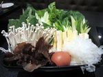 Menikmati Suki Premium Home Made dengan Kaldu Tom Yum Segar