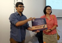 Diakhir acara ada dua peserta yang masing-masing mendapat hadiah handphone OPPO persembahan 2Tang. Mutia Ramaida dan Ellys jadi peserta beruntung dari hasil pengundian tersebut.