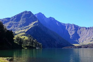 Perjuangan Menyentuh Cantiknya Puncak Rinjani di Lombok