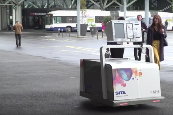 Keren! Ada Robot yang Bantu Bawa Koper di Bandara Swiss