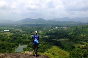 Aneka Bukit Dengan View Keren di Sumatera Barat