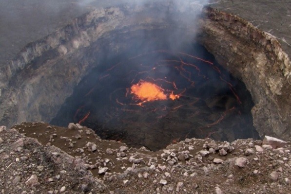 Ada Danau Lava di Hawaii