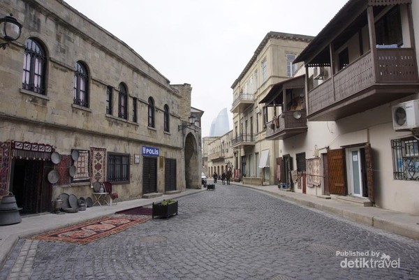 Diintai Sejarah di Kota Baku, Azerbaijan