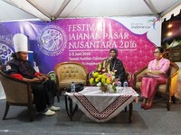 Di hari terakhir, Esty Widjayati dari Komisi X DPR RI hadir untuk melihat FJPN 2016. Ia berharap acara ini bisa mempromosikan kuliner Kabupaten Sleman sekaligus Taman Kuliner Condong Catur.
