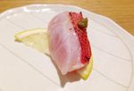 Oishii! Ada Aneka Sushi dan Sashimi di Dekat Pelabuhan Ikan