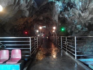 Atraksi Gua Jatijajar yang Tak Kalah Menarik dari Gua Gong