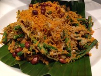 Tiap minggunya, Arts Cafe memberikan pengalaman kuliner berbeda dari masing-masing pulau. Minggu pertama akan diawali dengan hidangan khas Bali dan Lombok, tanggal 6-12 Juni.