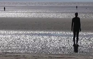 Pantai Unik di Inggris, Dihuni 100 Patung!