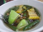 Gurih Empuk Ingkung Ayam dengan Paduan Sego Sarang Khas Jogja