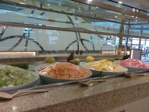 Begini Sibuknya Para Koki Menyiapkan Makan di Kapal Pesiar