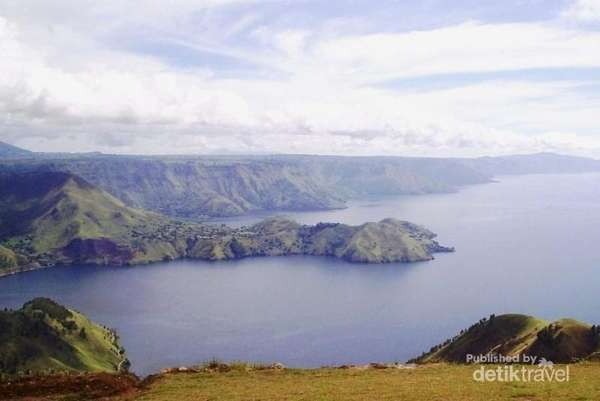 Danau Toba Memang Luar Biasa Indahnya