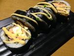 Oishii! Puas Menyantap Sushi dan Ramen di 3 Wise Monkeys