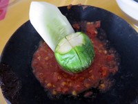 Secara gratis, sambal super pedas akan disajikan jika Anda datang ke Bengkel ini.