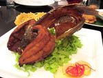 Enaknya Gurame Goreng Sambal Mangga yang Pedas Asam