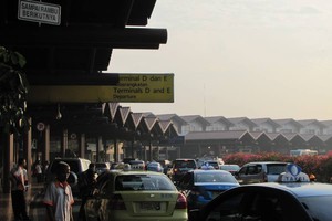 Bandara Soekarno Hatta di Bawah Changi, Tapi di Atas Los Angeles