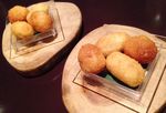Ada Ikan Gurame Goreng Berbumbu Rujak yang Segar Unik di Roemah Rempah