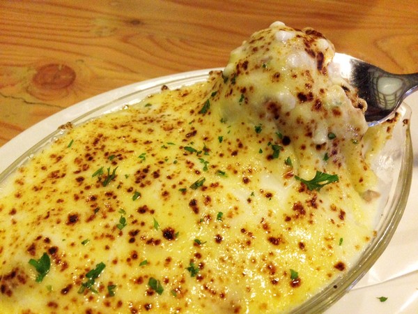 Menikmati Nasi Bersaus Krim Keju Plus Kopi Creme Brulee di Shibuya Cafe