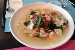 Transit di Bandara KLIA, Bisa Wisata Kuliner di Kafe Ini