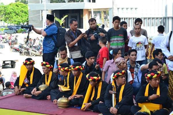 Kisah Upacara Adat Erau yang Berusia 8 Abad