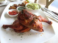 Poussin African terdiri dari butter rice, poussin (ayam muda), pisang panggang, salad, white sauce, parsley sauce, dan sambal bajak. Poussinnya begitu empuk dengan cita rasa gurih. Enak dimakan dengan pisang panggang!