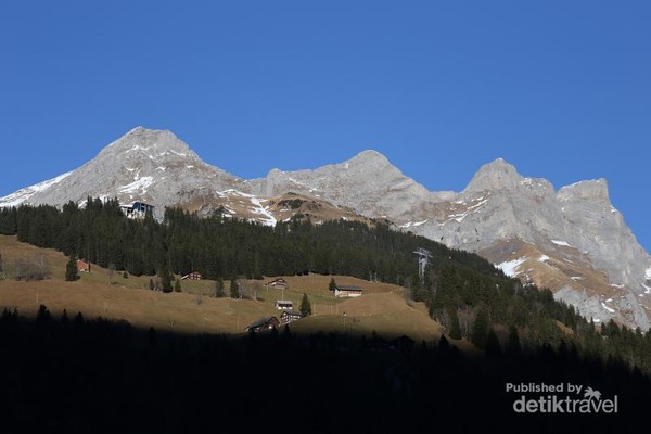 Satu Kata untuk Pemandangan  Mount Titlis di Swiss  Indah  