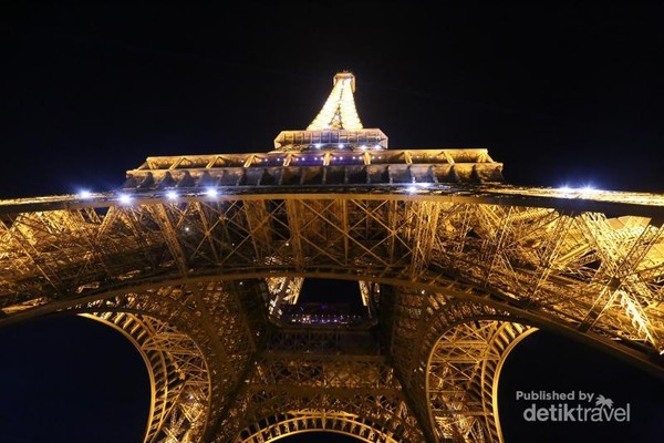 62 Koleksi Gambar Romantis Menara Eiffel Terbaik