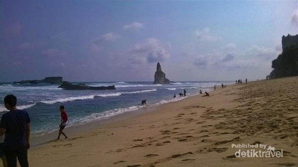 Buyutan Satu Lagi Pantai Menawan Dari Pacitan