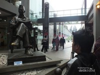 Bung Karno dan generasi penerusnya Bung Karno dan generasi penerusnya