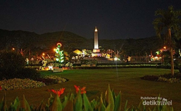 Senja Romantis Di Kota Malang Ada Di Alun Alun Ini