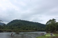 Pemandangan Krueng Sarah Pemandangan Krueng Sarah