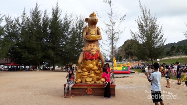 Tikus Emas Satu Lagi Pantai Cantik Di Bangka