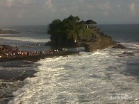 Tanah Lot Bali, indah ciptaanmu Tanah Lot Bali, indah ciptaanmu