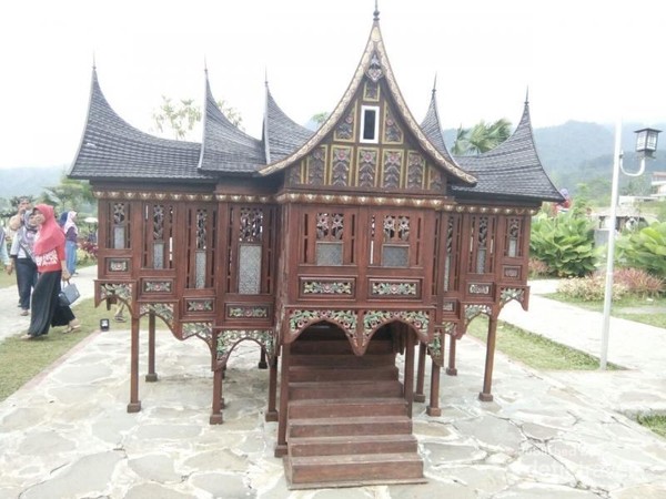 Keliling Dunia Sehari Di Taman Miniatur Baturaden Keliling Dunia Sehari Di Taman Miniatur Baturaden