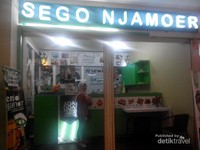 Salah satu gerai Sego Njamoer di Mall Surabaya Salah satu gerai Sego Njamoer di Mall Surabaya