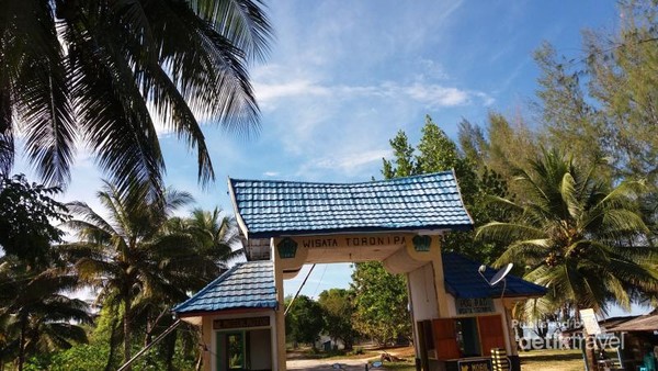 Menjamah Pantai Toronipa di Sulawesi Tenggara