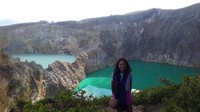 Danau Tiwu Ata Polo dan Tiwu Nua Muri terletak berdampingan hanya terpisah dengan dinding yang semakin lama semakin menipis Danau Tiwu Ata Polo dan Tiwu Nua Muri terletak berdampingan hanya terpisah dengan dinding yang semakin lama semakin menipis