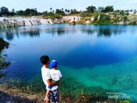 Pemandangan Danau Cisoka yang biru Pemandangan Danau Cisoka yang biru