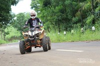 Jalan aspal sebelum masuk Jalur Hambalang Jalan aspal sebelum masuk Jalur Hambalang