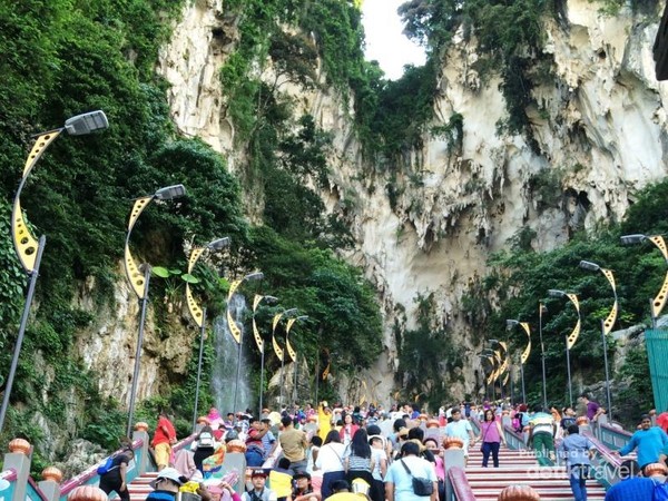 Wisata Religi Ikonik Di Malaysia Batu Caves