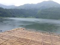 Telaga Menjer yang sejuk dan tenang Telaga Menjer yang sejuk dan tenang