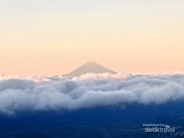 Pemandangan Cantik dari Perbukitan Dieng