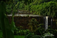 Penampang Curug Awang Penampang Curug Awang