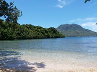 Pantai Sulamadaha memiliki air yang sangat jernih Pantai Sulamadaha memiliki air yang sangat jernih