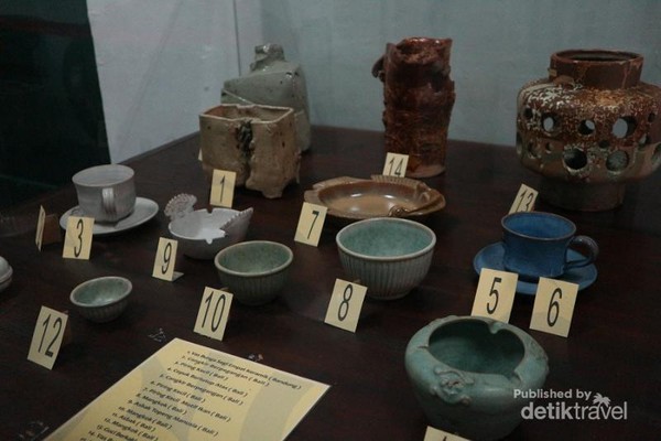  Keramik  Jaman  Old Sampai Jaman  Now  Ada di Museum Ini