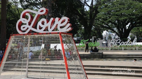 Liburan Hemat di Kota iBandungi iTamani Kota